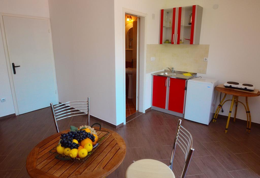 Apartments Scorpio Kotor Habitación foto