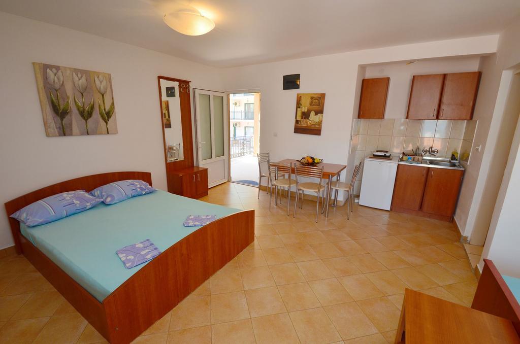 Apartments Scorpio Kotor Habitación foto