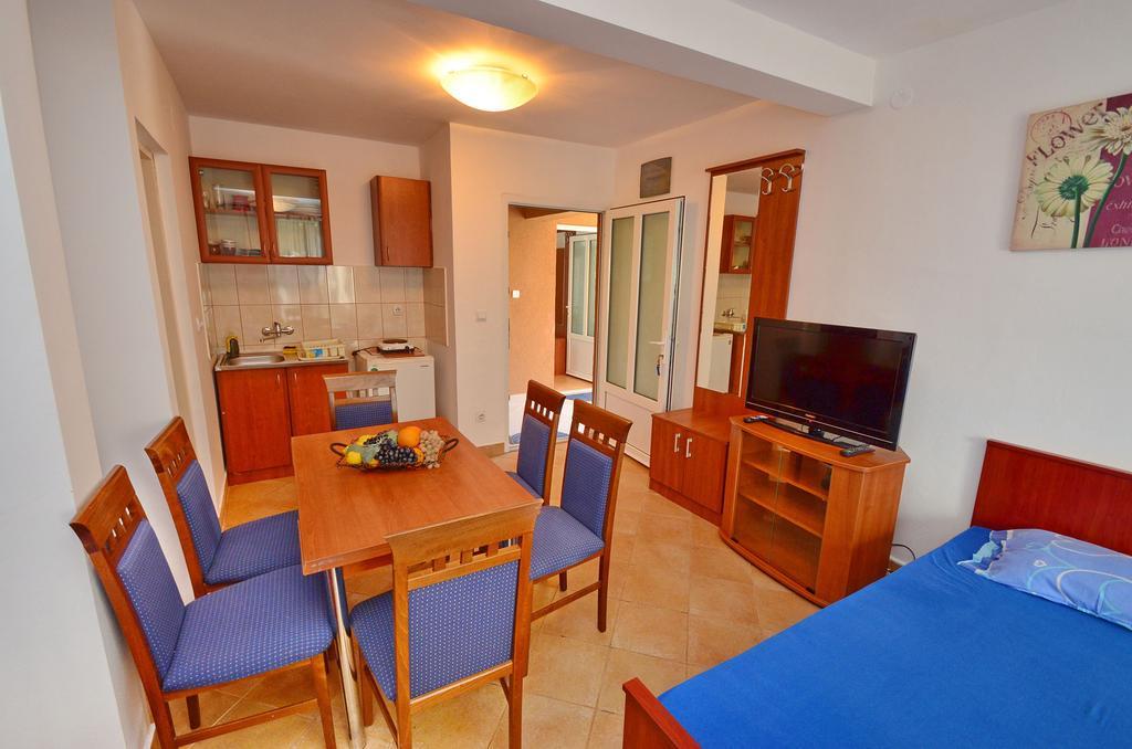 Apartments Scorpio Kotor Habitación foto