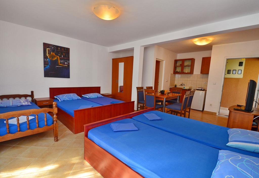 Apartments Scorpio Kotor Habitación foto